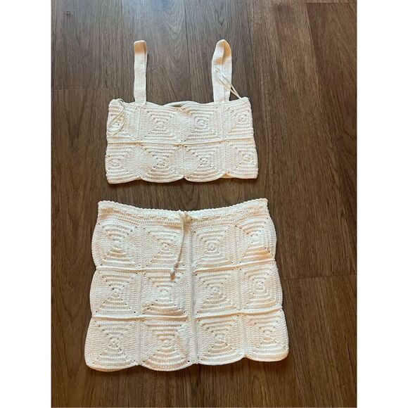 PAOLA BERNARDI Lana crochet Square-Neck Crochet Top and Mini Skirt Set Sz  M NWT - Picture 2 of 7